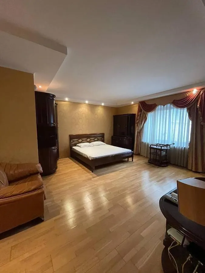 One Bedroom Kreschatik Str 4 키예프