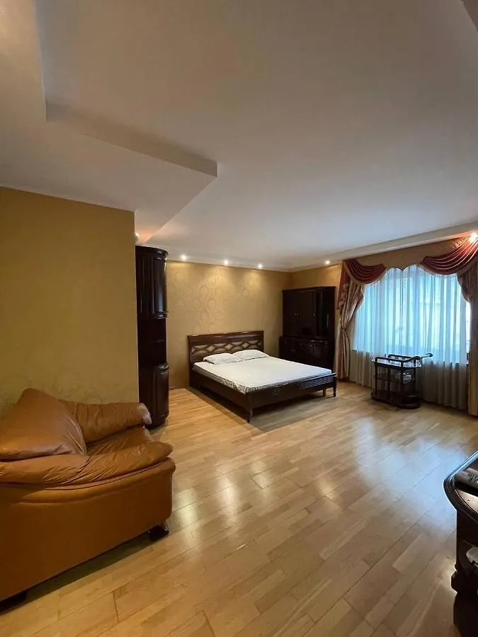 One Bedroom Kreschatik Str 4 Kyiv 0*,